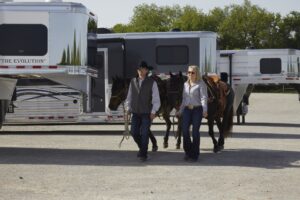 Read more about the article Tow Like a Pro: 6 Trailer Safety Features