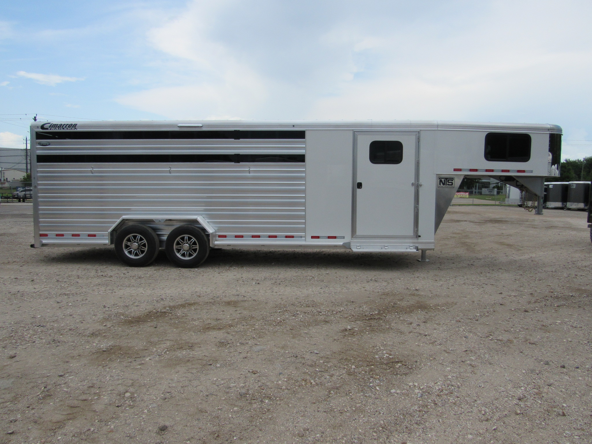 Trailer Photo 19